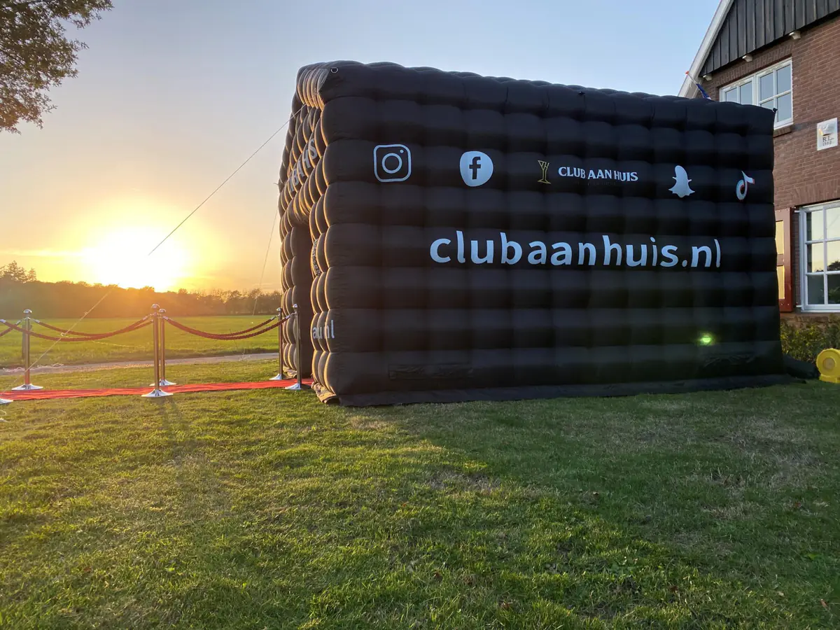 Discotent 8x6 m bij Club Aan Huis